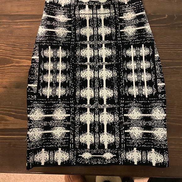 Bcbgmaxazaria color block bandage skirt - Picture 2 of 3